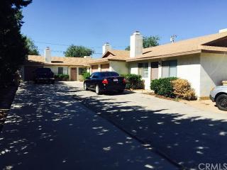 16511 Chestnut St, Hesperia, CA 92345-3252