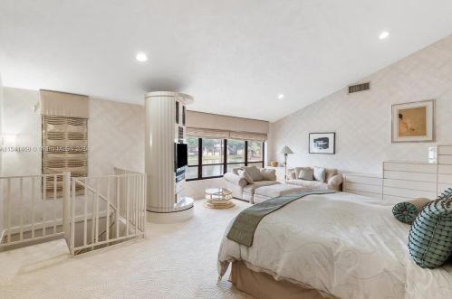 3071 35 St, Hollywood FL 33021-2627 exterior