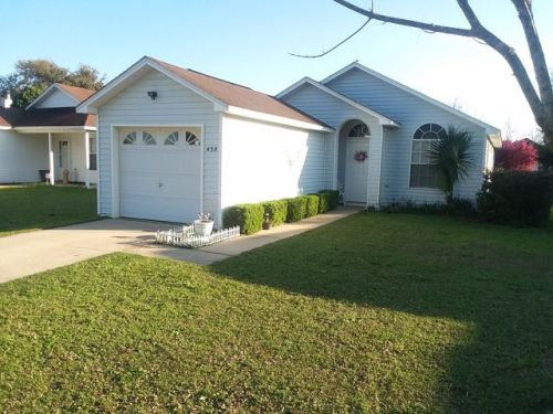 439 Hilburn Ln, Pensacola, FL 32504-6212