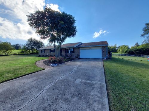 8560 Battin Howell Rd, Selma, OH 45368-8636