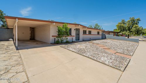 853 Wheatridge Dr, Tucson, AZ 85704-2424