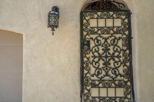 148 Spruce St, San Diego CA 92105-3749 exterior