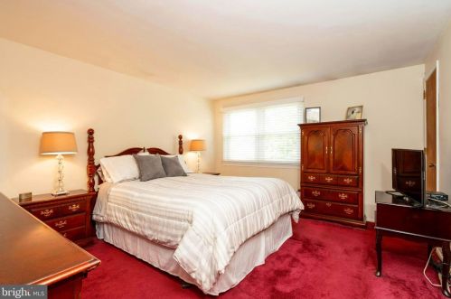 104 Shenandoah Rd, Riverton NJ  08077-3147 exterior