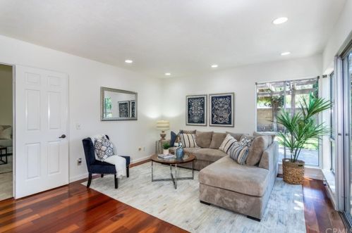 406 Massachusetts Ln, Placentia CA  92870-5017 exterior