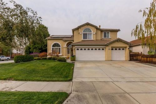 1491 Sunrise Dr, Gilroy, CA 95020-7774
