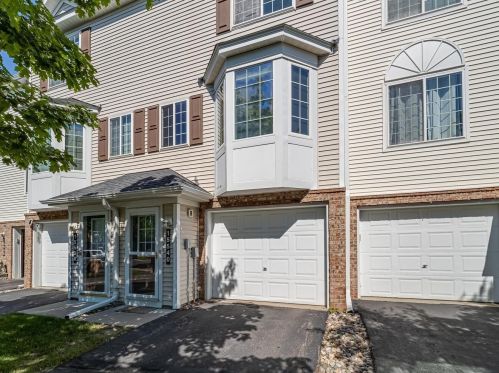 15540 Foghorn Ln, Saint Paul, MN 55124-6023