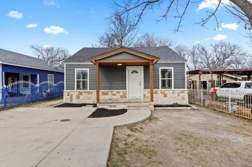 1032 Spurgeon St, Fort Worth, TX 76115-3628