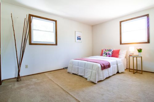 2470 77 St, Milwaukee WI 53219-2458 exterior