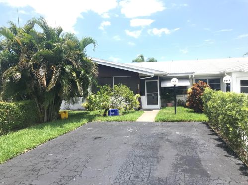 5036 Alfred Dr, West Palm Beach, FL 33417-1008