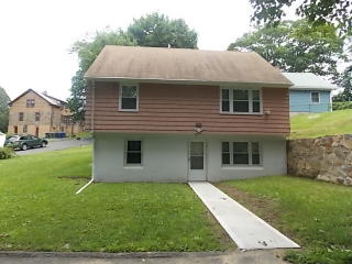 125 Woodlawn Ave, Bridgeport CT  exterior