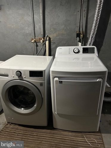 488 Riverside Ave, Trenton NJ  08618-5655 exterior