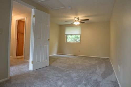 6114 Walnut Ct, Florence KY  41042-1333 exterior