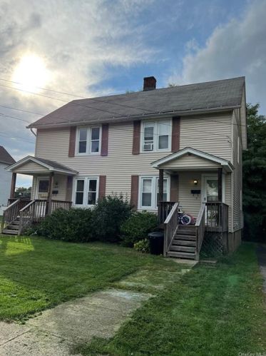 18 Firth St, Cornwall, NY 12518-1221