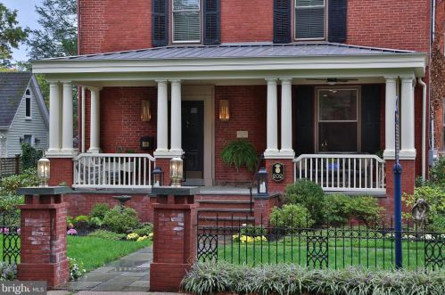 202 Ct St, Gardenville PA  exterior