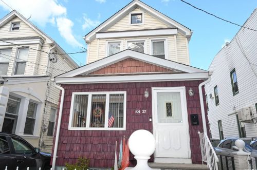 104-27 117th St, Jamaica, NY 11419-1469
