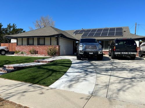 21167 Cedarfalls Dr, Santa Clarita, CA 91350-1922