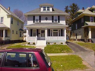 424 Hazelwood Ter, Rochester, NY 14609-5302