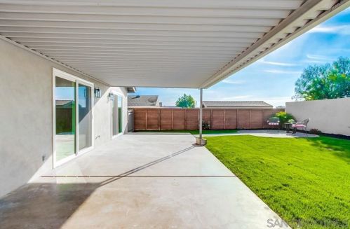 250 Delphinium St, Encinitas CA  92024-3303 exterior
