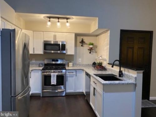 1244 Tristram Cir, West Deptford NJ  08051-2247 exterior