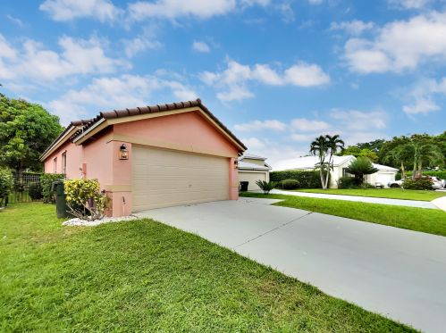 614 Lake Wellington Dr, West Palm Beach, FL 33414-7978
