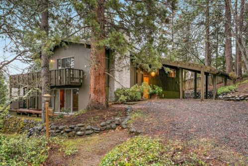 1100 Ivy Ln, Ashland, OR 97520-3236