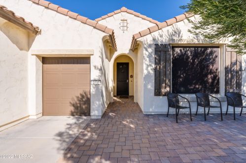 2435 Skywalker Way, Green Valley, AZ 85614-5891