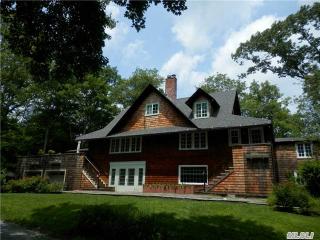 11 Beatty Rd, Shoreham, NY 11786-1052