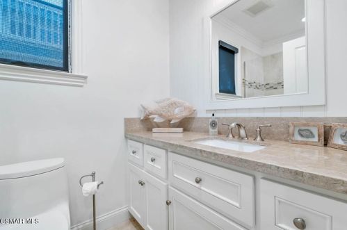 820 Mandalay Bch Rd, Oxnard CA 93035-1078 exterior