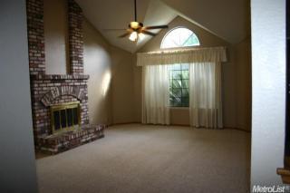 2705 Beatrice Ln, Modesto, CA 95355-9365