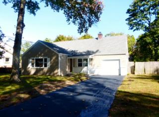 408 Peters Blvd, Brightwaters, NY 11718-1809