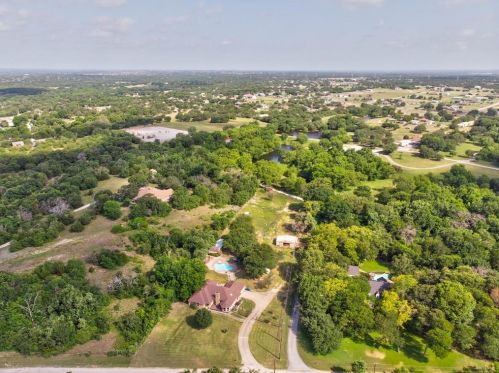 7619 Hidden Pl, Fort Worth, TX 76135-9059