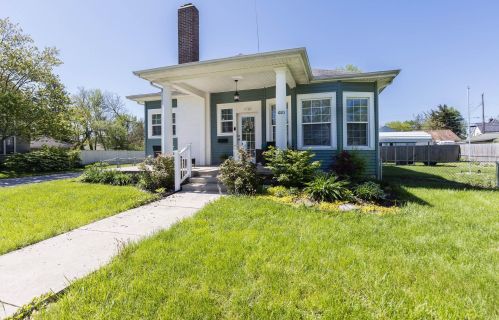 1003 Briar Ave, Washington Ch, OH 43160-1007