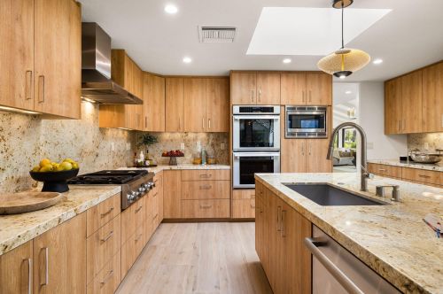 7 Mayfair Dr, Rancho Mirage CA  92270-2586 exterior