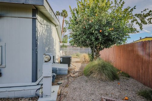 503 Cerritos Way, Cathedral City CA  92234-1617 exterior