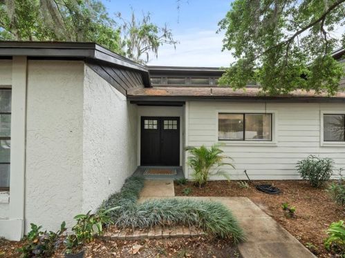 17604 Willow Creek Blvd, Lutz, FL 33549-5629