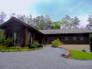 736 White Oak Rd, Monterey, TN 38574-7077