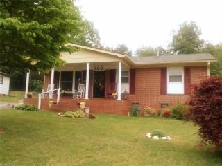 300 Hemingway St, Winston Salem, NC 27127-4028