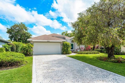 6854 Touchstone Cir, West Palm Beach, FL 33418-6963