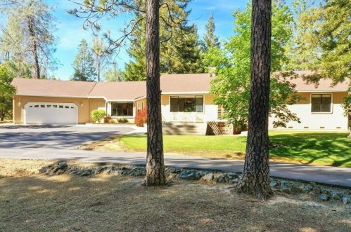 13267 Squirrel Creek Rd, Grass Valley CA 95945-4551 exterior