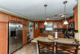 7402 Old Brownsville Rd, Lakeland, TN 38002-7959