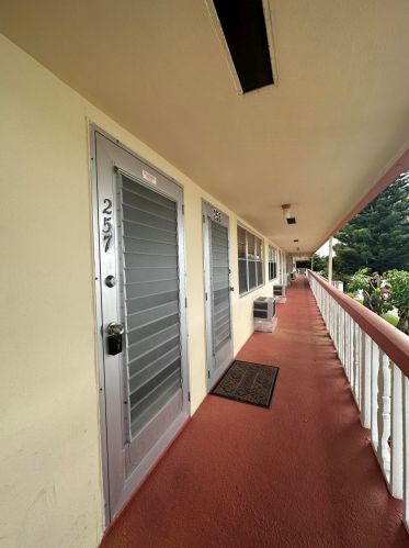 257 Camden K, West Palm Beach, FL 33417-2053