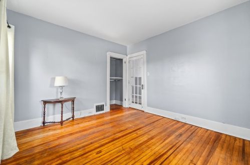 221 Cochran Rd, Pittsburgh PA  15228-1327 exterior