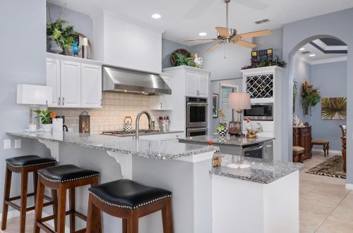 12723 Grand Traverse Dr, Dade City FL 33525-8230 exterior