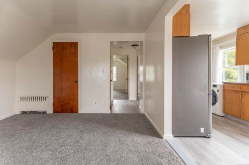 79 Irene St, North Lindenhurst NY 11757-1239 exterior