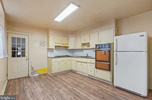 1424 Jackson St, Philadelphia PA 19145-3617 exterior