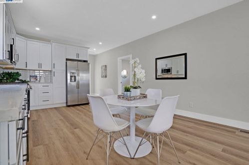 1324 76th Ave, Oakland CA  94621-2734 exterior