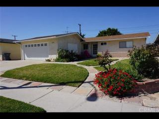 8837 Jefferson Dr, Buena Park CA  90620-4104 exterior