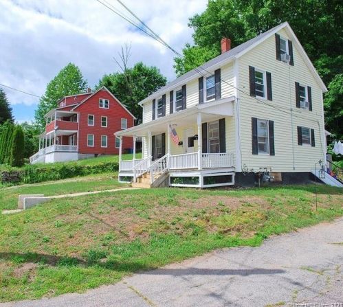 17 Carpenter St, Norwich, CT 06360-6205