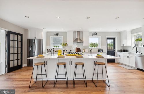 3024 Q St, Washington, DC 20007-3080