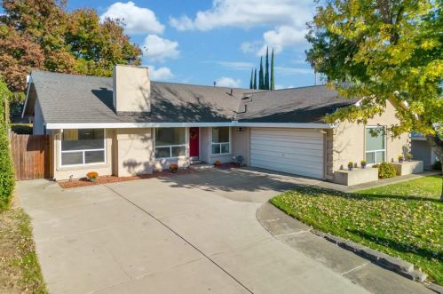 5820 Merlindale Dr, Citrus Heights CA  95610-6728 exterior